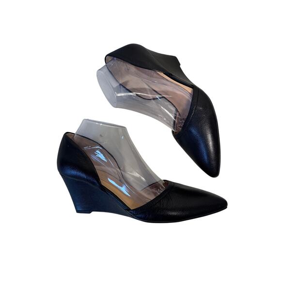 Franco Sarto Classic Black Wedge Pumps - Picture 3 of 8